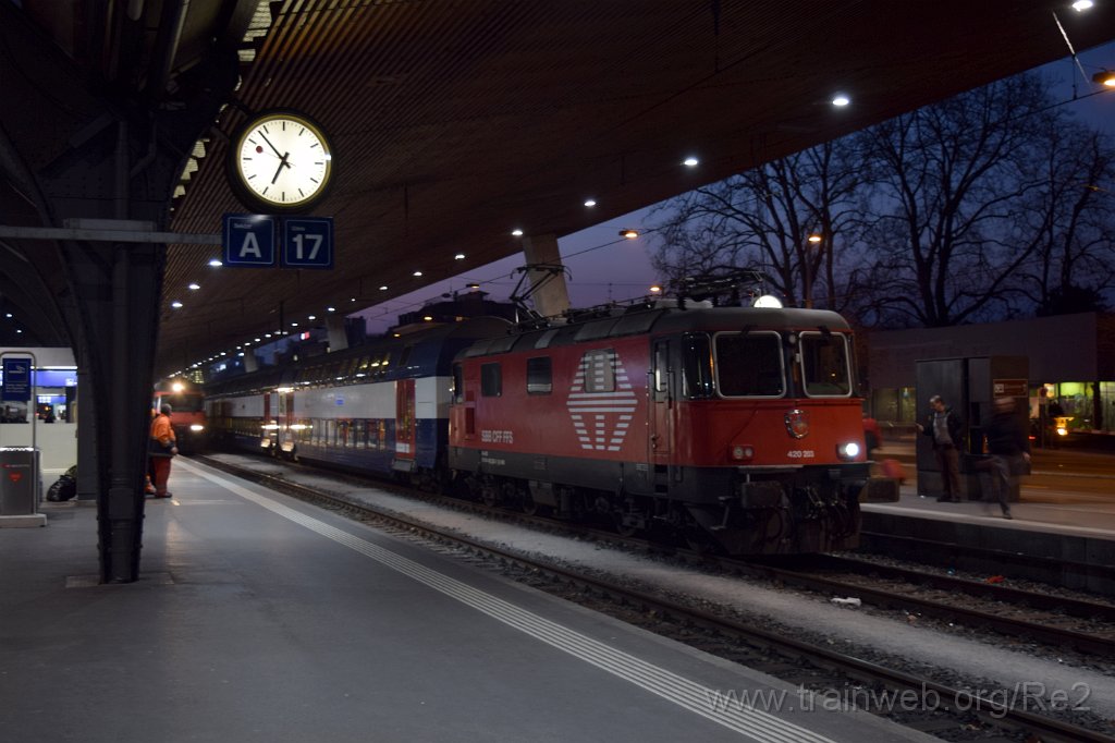 3842-0023-100316.jpg - SBB-CFF Re 420.203-2 (Re 91 85 4 420 203-2 CH-SBB) / Zürich HB 10.3.2016