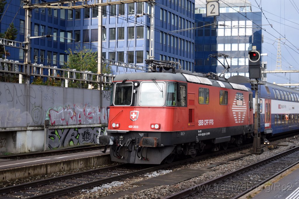 4228-0011-181016.jpg - SBB-CFF Re 420.203-2 (Re 91 85 4 420 203-2 CH-SBB) / Zürich-Altstetten 18.10.2016