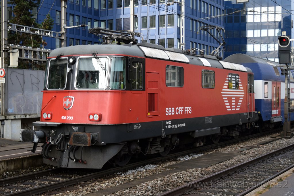 4228-0013-181016.jpg - SBB-CFF Re 420.203-2 (Re 91 85 4 420 203-2 CH-SBB) / Zürich-Altstetten 18.10.2016