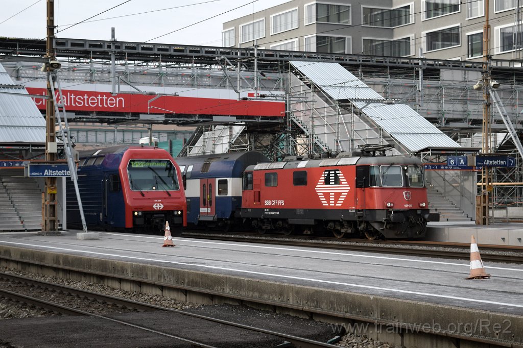 5285-0029-230119.jpg - SBB-CFF Re 420.203-2 (Re 91 85 4 420 203-2 CH-SBB) + SBB-CFF Re 450.054-2 ''Oberglatt'' (Re 91 85 4 450 054-2-1 CH-SBB) / Zürich-Altstetten 23.1.2019
