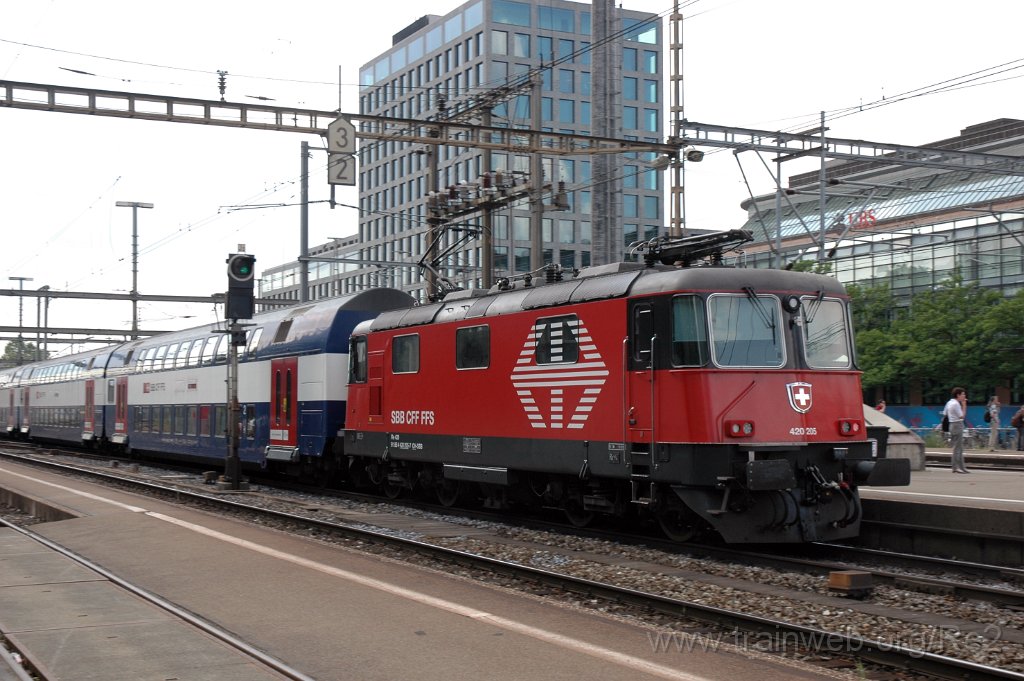 3151-0008-130614.jpg - SBB-CFF Re 420.205-7 (Re 91 85 4 420 205-7 CH-SBB) / Zürich-Altstetten 13.6.2014