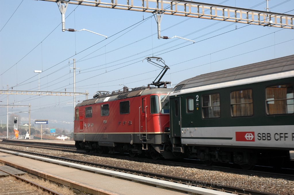 3046-0002-140314.jpg - SBB-CFF Re 4/4'' 11206 / Immensee 14.3.2014
