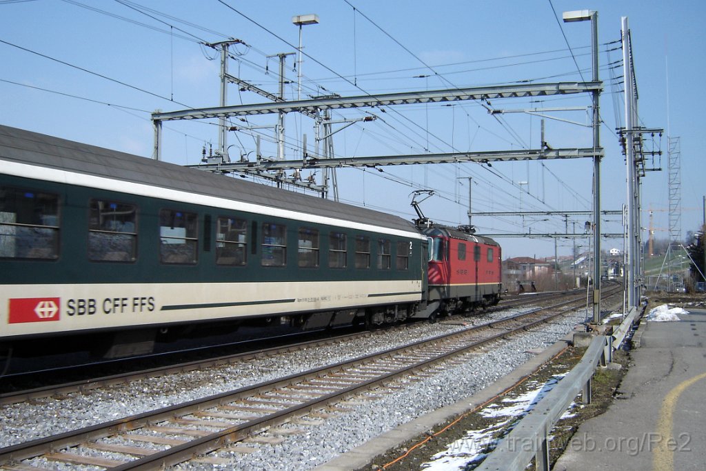 1142-0034-140306.jpg - SBB-CFF Re 4/4'' 11207 / Gisikon-Root 14.3.2006