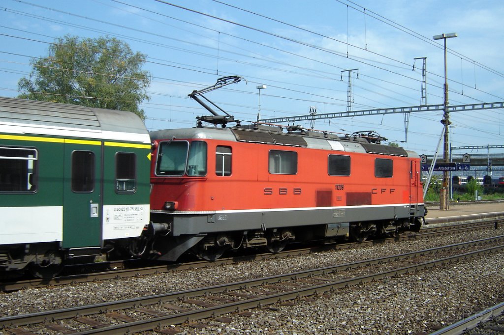 1215-0049-070906.jpg - SBB-CFF Re 4/4'' 11209 / Zürich-Altstetten 7.9.2006