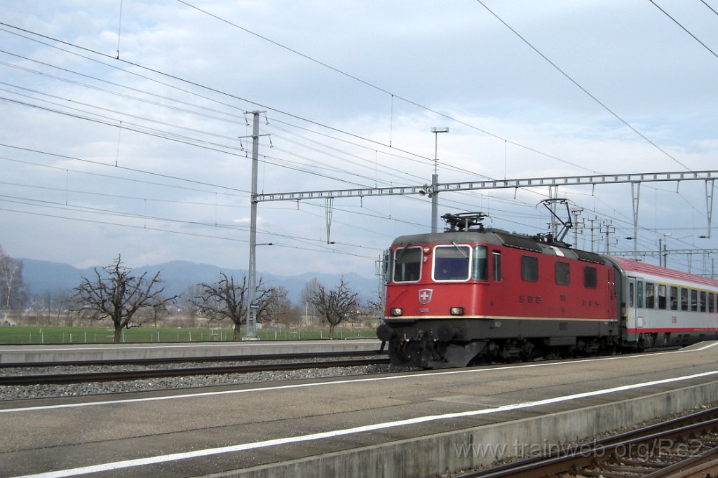 1292-0044-180307.jpg - SBB-CFF Re 4/4'' 11209 / Pfäffikon SZ 18.3.2007