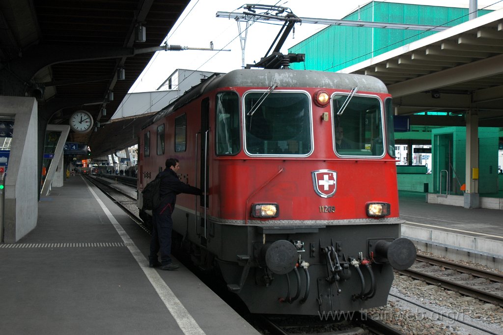 1820-0047-040310.jpg - SBB-CFF Re 4/4'' 11209 / Zürich HB 4.3.2010