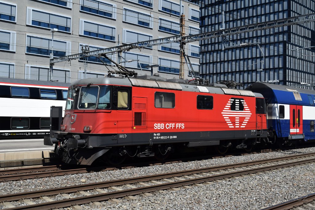 8131-0028-030822.jpg - SBB-CFF Re 420.211-5 (Re 91 85 4 420 211-5 CH-SBB) / Zürich-Altstetten 3.8.2022