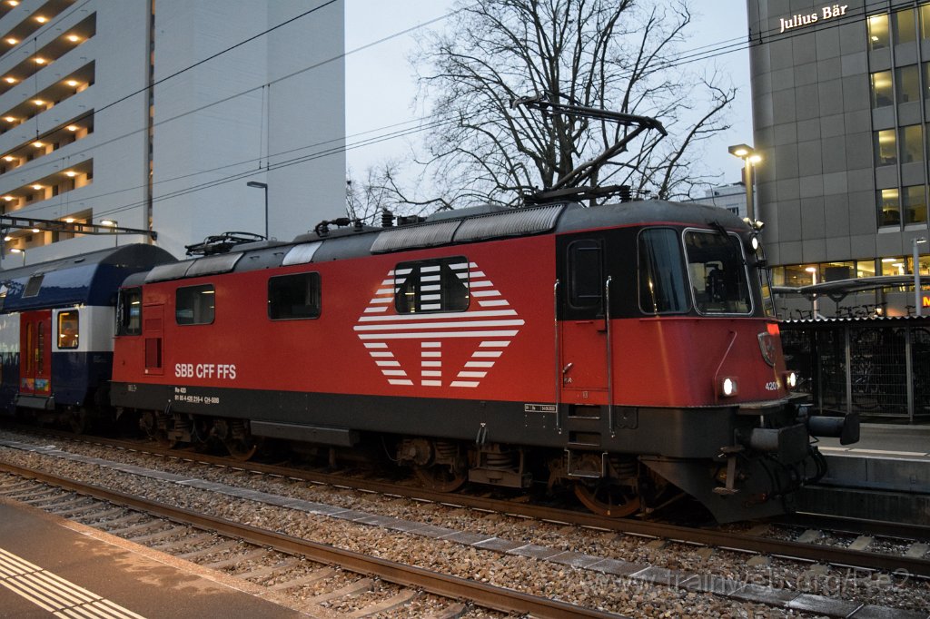 8917-0010-080124.jpg - SBB-CFF Re 420.211-5 (Re 91 85 4 420 211-5 CH-SBB) / Zürich-Altstetten 8.1.2024