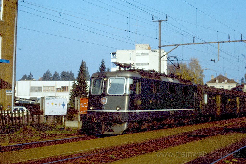 0205-0016-s.jpg - SBB-CFF Re 4/4'' 11212 / Arbon 5.11.1988