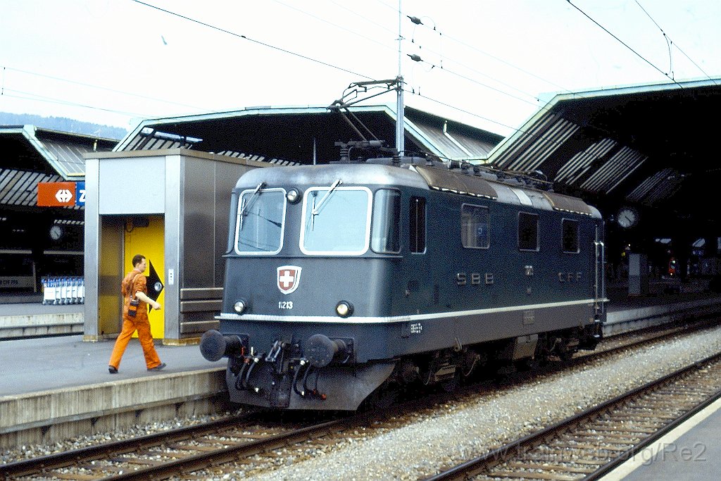 0339-0002-s.jpg - SBB-CFF Re 4/4'' 11213 / Zürich HB 27.4.1991