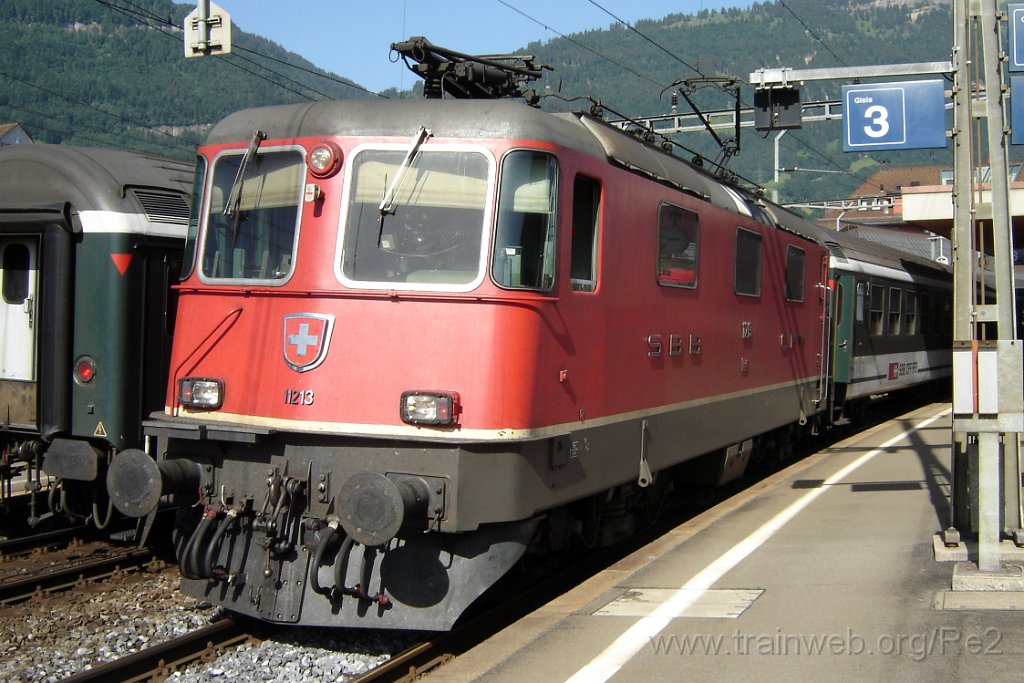 1190-0045-180606.jpg - SBB-CFF Re 4/4'' 11213 / Arth-Goldau 18.6.2006