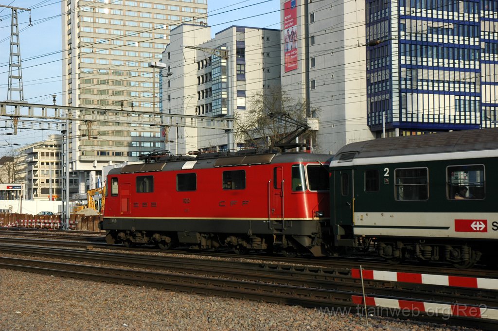 2082-0008-220311.jpg - SBB-CFF Re 4/4'' 11213 / Zürich-Oerlikon 22.3.2011