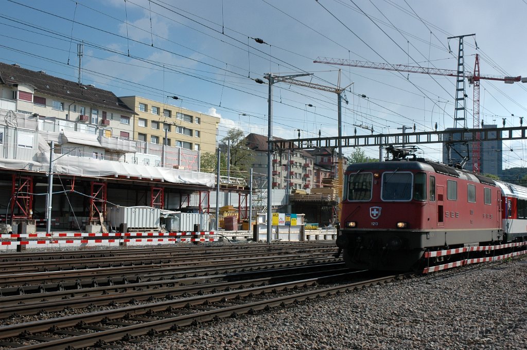 2116-0026-190511.jpg - SBB-CFF Re 4/4'' 11213 / Zürich-Oerlikon 19.5.2011