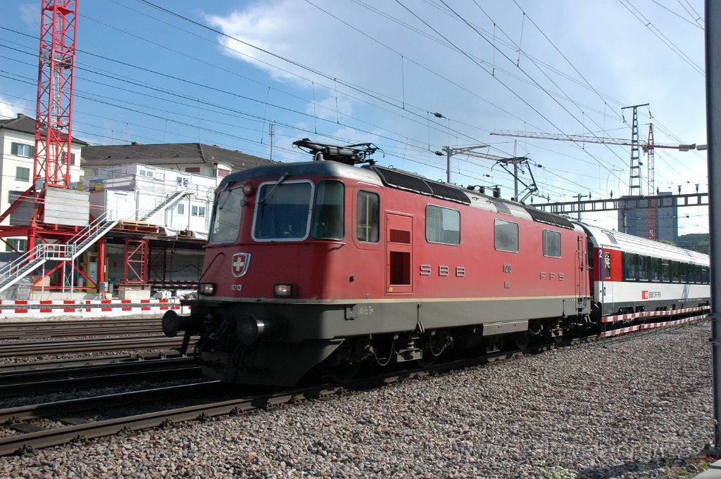 2116-0028-190511.jpg - SBB-CFF Re 4/4'' 11213 / Zürich-Oerlikon 19.5.2011
