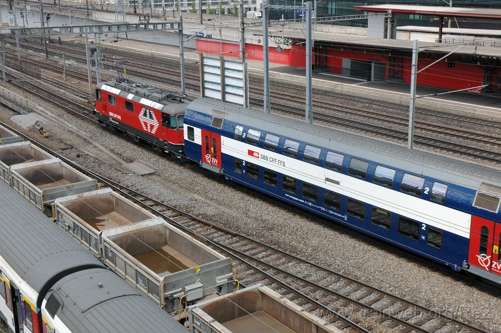 2436-0011-140612.jpg - SBB-CFF Re 420.213-1 (Re 91 85 4 420 213-1 CH-SBB) / Zürich-Hardbrücke 14.6.2012