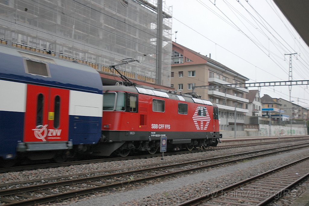2642-0011-111012.jpg - SBB-CFF Re 420.213-1 (Re 91 85 4 420 213-1 CH-SBB) / Dübendorf 11.10.2012