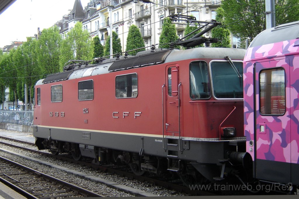 1335-0050-150507.jpg - SBB-CFF Re 4/4'' 11214 / Luzern 15.5.2007