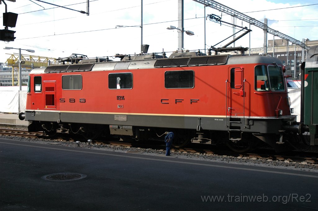 2155-0028-280711.jpg - SBB-CFF Re 4/4'' 11214 / Zürich HB 28.7.2011
