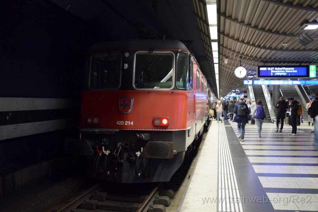 5202-0040-121118.jpg - SBB-CFF Re 420.214-9 (Re 91 85 4 420 214-9 CH-SBB) / Zürich HB (Museumstrasse) 12.11.2018