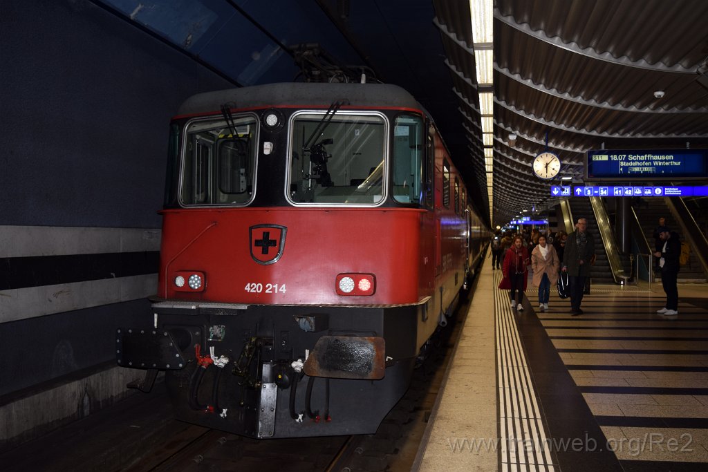 5202-0046-121118.jpg - SBB-CFF Re 420.214-9 (Re 91 85 4 420 214-9 CH-SBB) / Zürich HB (Museumstrasse) 12.11.2018