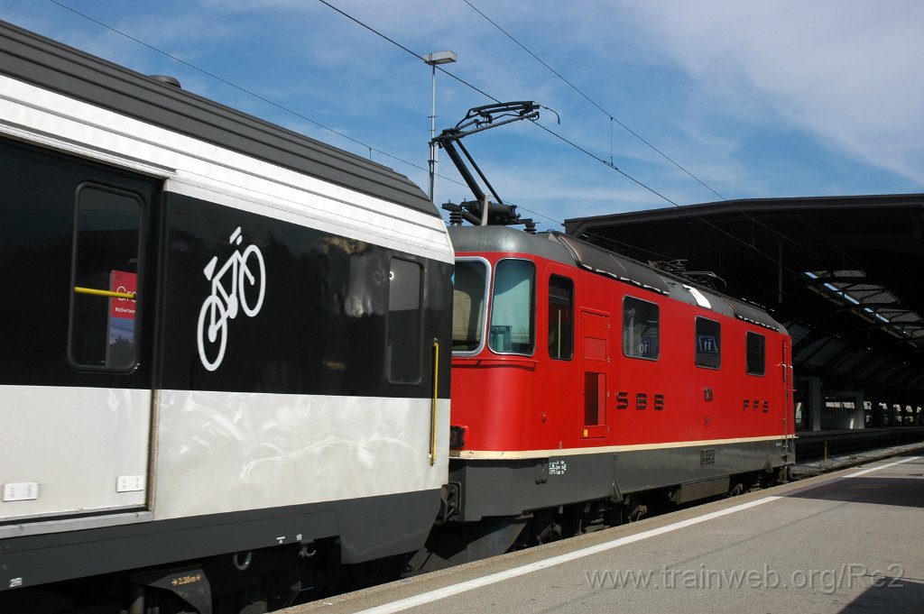 1708-0001-050809.jpg - SBB-CFF Re 4/4'' 11215 / Zürich HB 5.8.2009