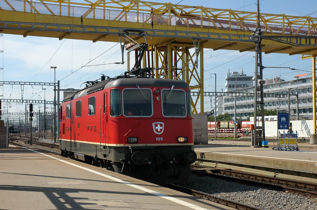 1708-0032-050809.jpg - SBB-CFF Re 4/4'' 11215 / Zürich HB 5.8.2009