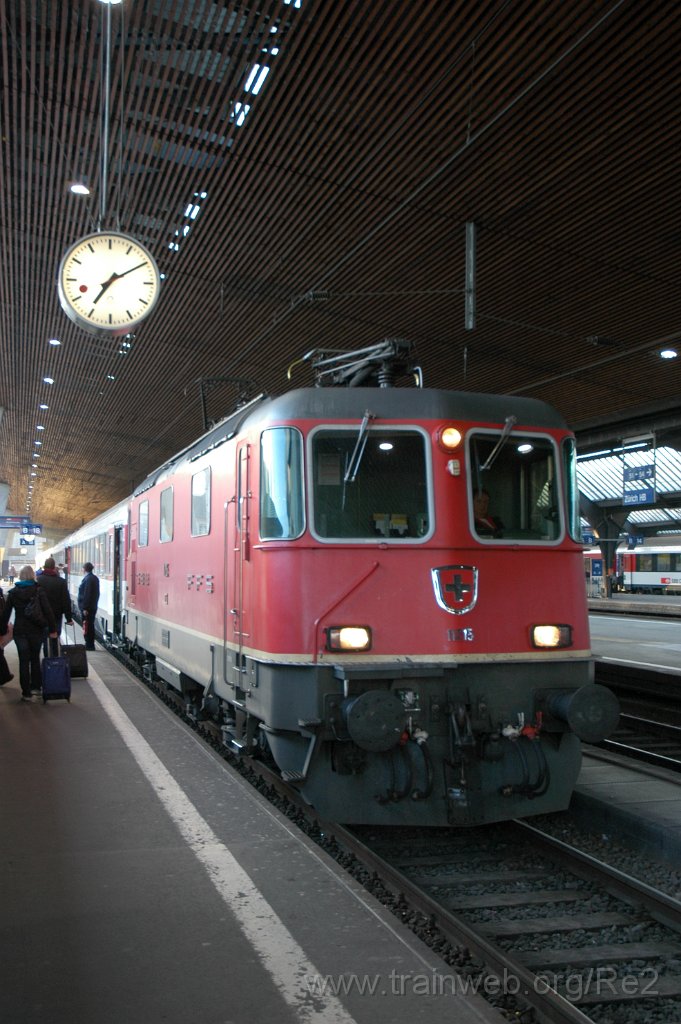 2083-0022-230311.jpg - SBB-CFF Re 4/4'' 11215 / Zürich HB 23.3.2011