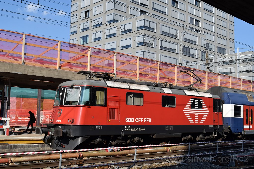 5112-0014-220818.jpg - SBB-CFF Re 420.215-6 (Re 91 85 4 420 215-6 CH-SBB) / Zürich-Altstetten 22.8.2018