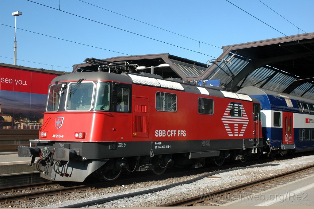 2460-0028-220612.jpg - SBB-CFF Re 420.216-4 (Re 91 85 4 420 216-4 CH-SBB) / Zürich HB 22.6.2012