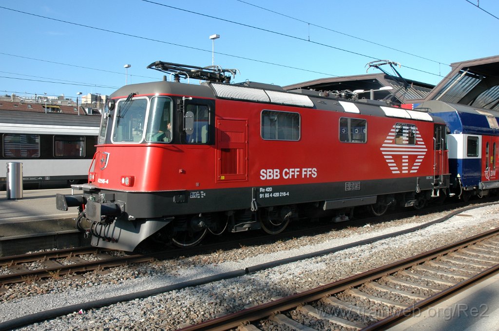 2460-0043-220612.jpg - SBB-CFF Re 420.216-4 (Re 91 85 4 420 216-4 CH-SBB) / Zürich HB 22.6.2012