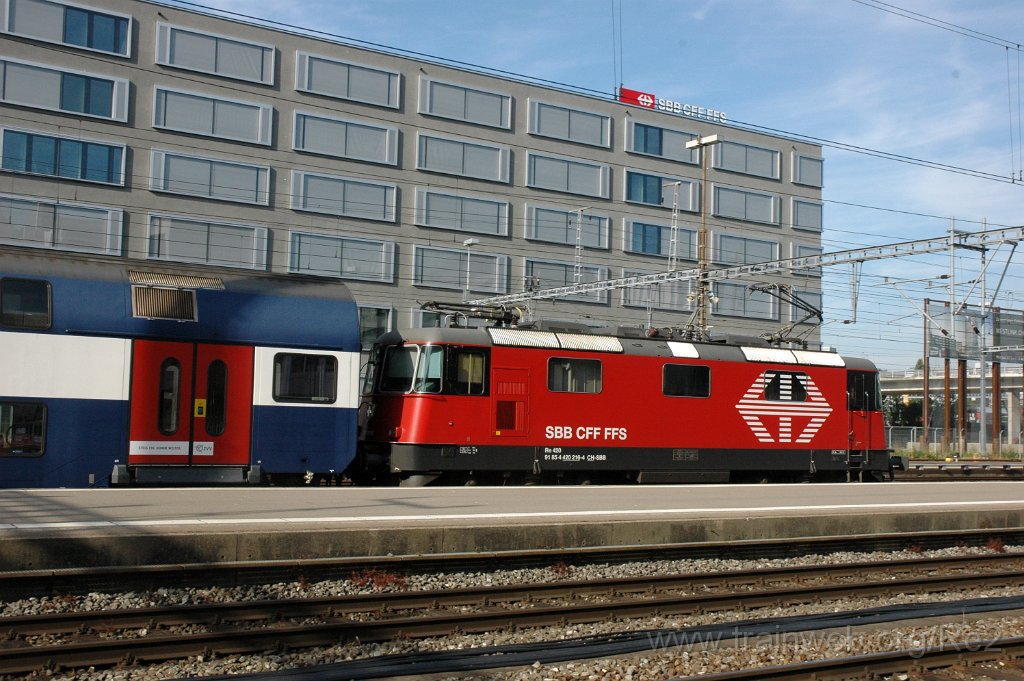 3566-0045-280515.jpg - SBB-CFF Re 420.216-4 (Re 91 85 4 420 216-4 CH-SBB) / Zürich-Altstetten 28.5.2015