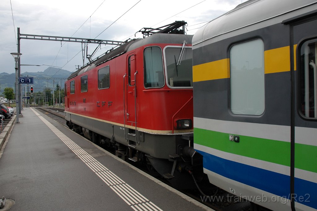 2896-0048-070813.jpg - SBB-CFF Re 4/4'' 11217 / Uznach 7.8.2013
