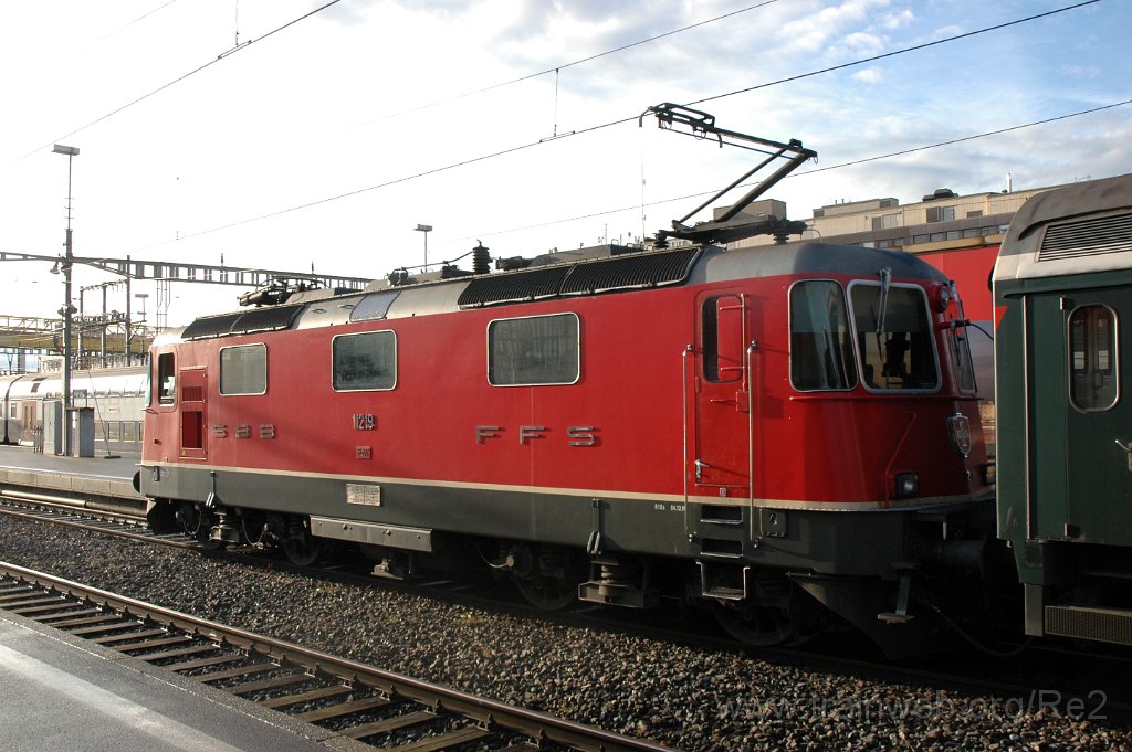 2390-0008-090512.jpg - SBB-CFF Re 4/4'' 11219 / Zürich HB 9.5.2012
