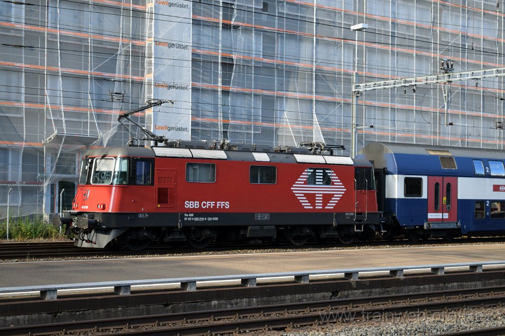 3945-0010-060616.jpg - SBB-CFF Re 420.219-8 (Re 91 85 4 420 219-8 CH-SBB) / Zürich-Altstetten 6.6.2016