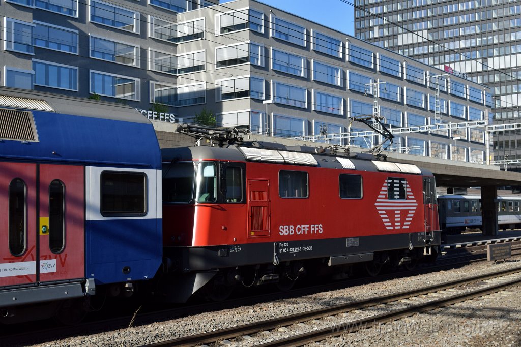 4502-0015-060617.jpg - SBB-CFF Re 420.219-8 (Re 91 85 4 420 219-8 CH-SBB) / Zürich-Altstetten 6.6.2017