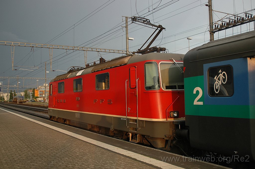 2850-0016-180613.jpg - SBB-CFF Re 4/4'' 11220 / Pfäffikon SZ 18.6.2013