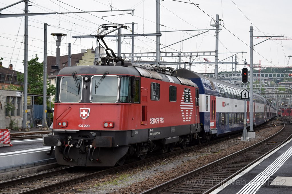 4940-0016-170518.jpg - SBB-CFF Re 420.220-6 (Re 91 85 4 420 220-6 CH-SBB) / Winterthur 17.5.2018