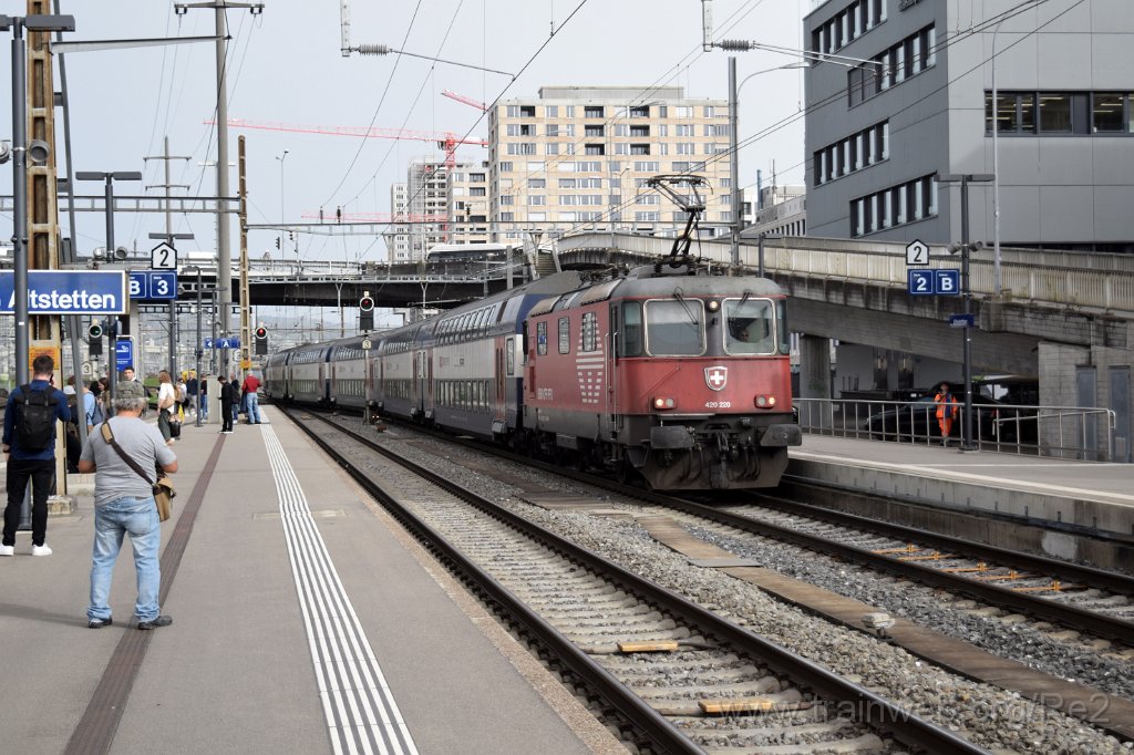 9032-0028-080424.jpg - SBB-CFF Re 420.220-6 (Re 91 85 4 420 220-6 CH-SBB) / Zürich-Altstetten 8.4.2024
