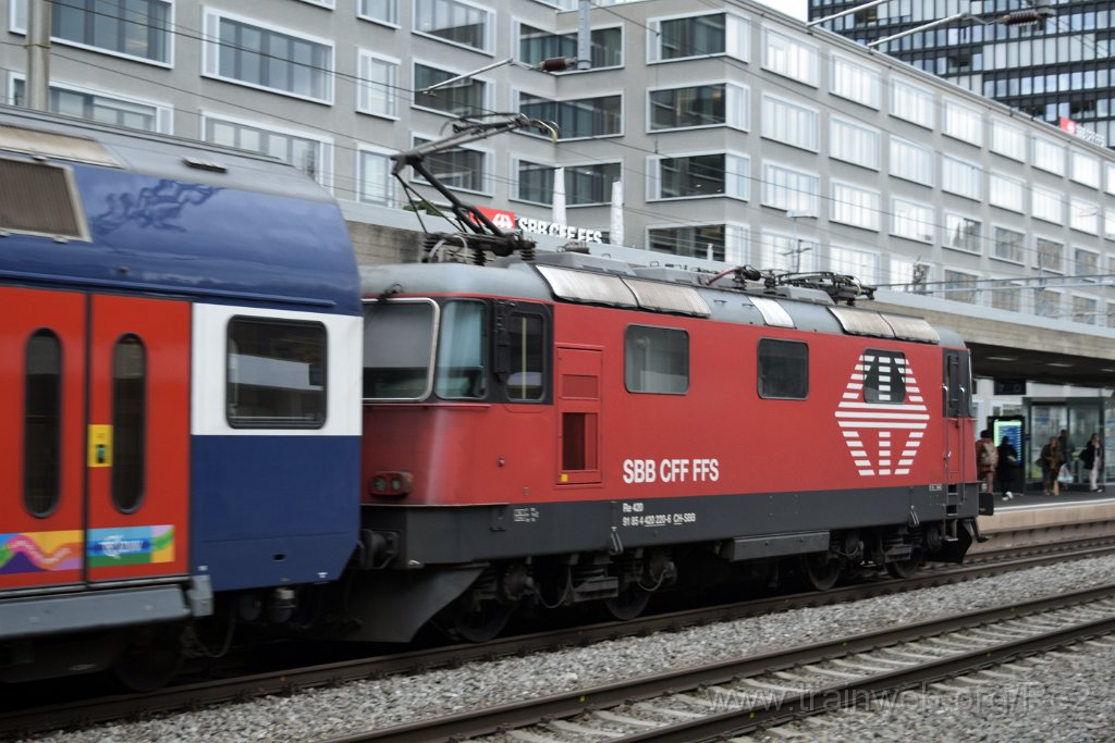 9092-0041-030524.jpg - SBB-CFF Re 420.220-6 (Re 91 85 4 420 220-6 CH-SBB) / Zürich-Altstetten 3.5.2024