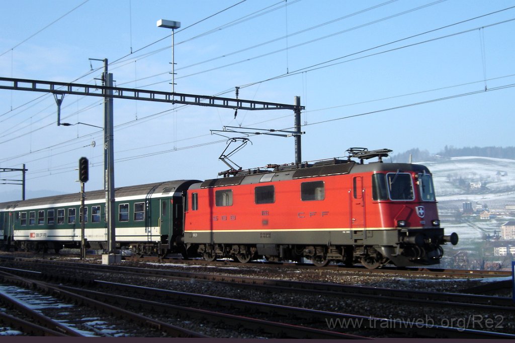 1010-0048-060205.jpg - SBB-CFF Re 4/4'' 11222 / Immensee 6.2.2005