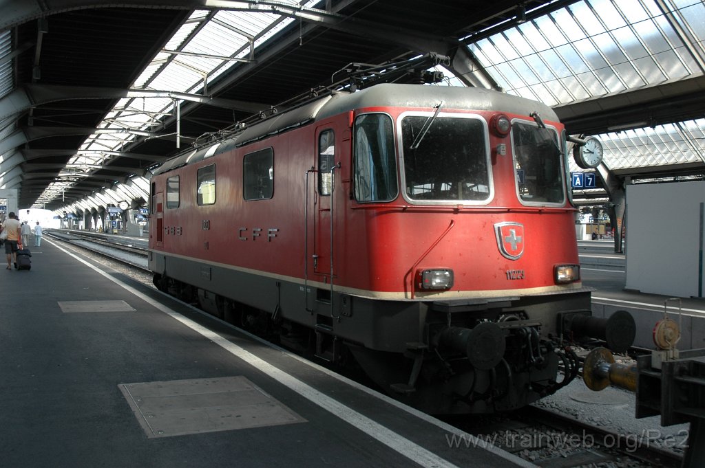 2465-0030-290612.jpg - SBB-CFF Re 4/4'' 11223 / Zürich HB 29.6.2012