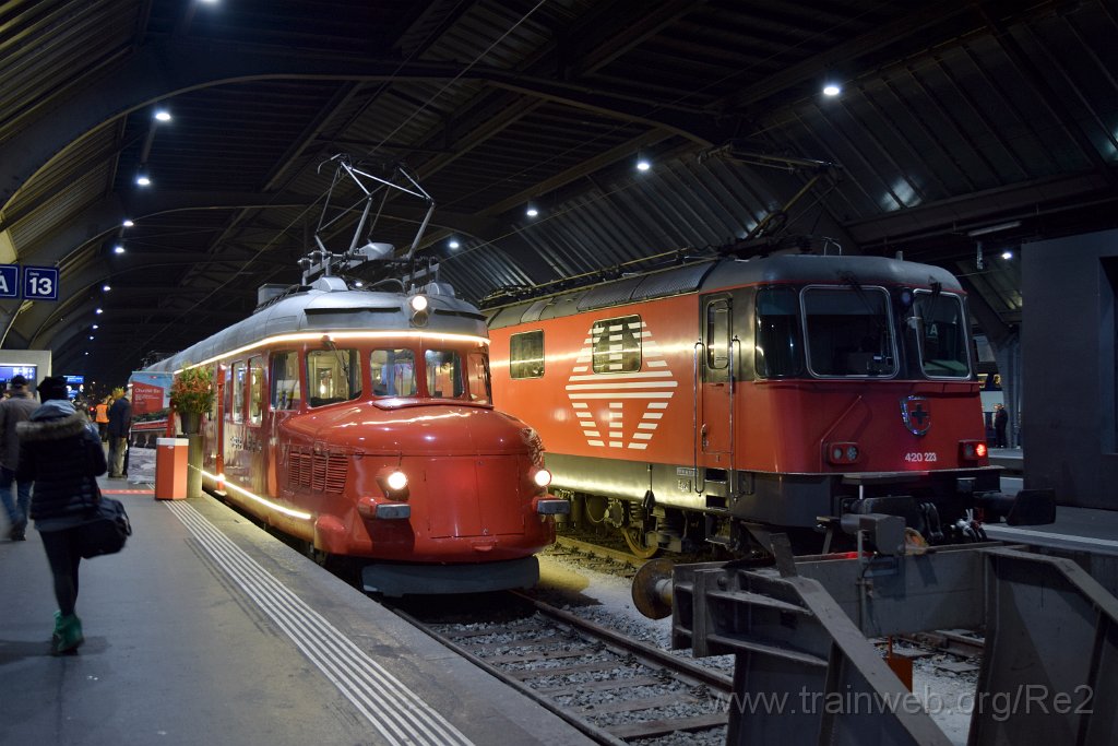 5228-0018-051218.jpg - SBB-CFF RAe 4/8 1021 + SBB-CFF Re 420.223-0 (Re 91 85 4 420 223-0 CH-SBB) / Zürich HB 5.12.2018