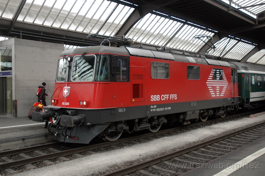2771-0021-200413.jpg - SBB-CFF Re 420.225-5 (Re 91 85 4 420 225-5 CH-SBB) / Zürich HB 20.4.2013