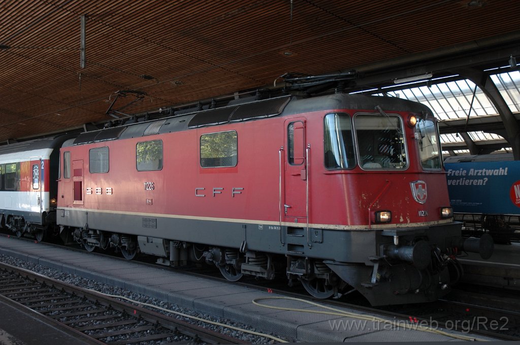 2393-0027-140512.jpg - SBB-CFF Re 4/4'' 11226 / Zürich HB 14.5.2012