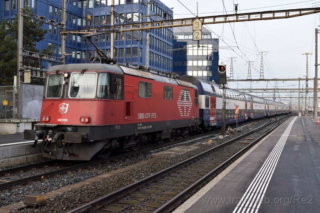 5805-0008-161219.jpg - SBB-CFF Re 420.226-3 (Re 91 85 4 420 226-3 CH-SBB) / Zürich-Altstetten 16.12.2019