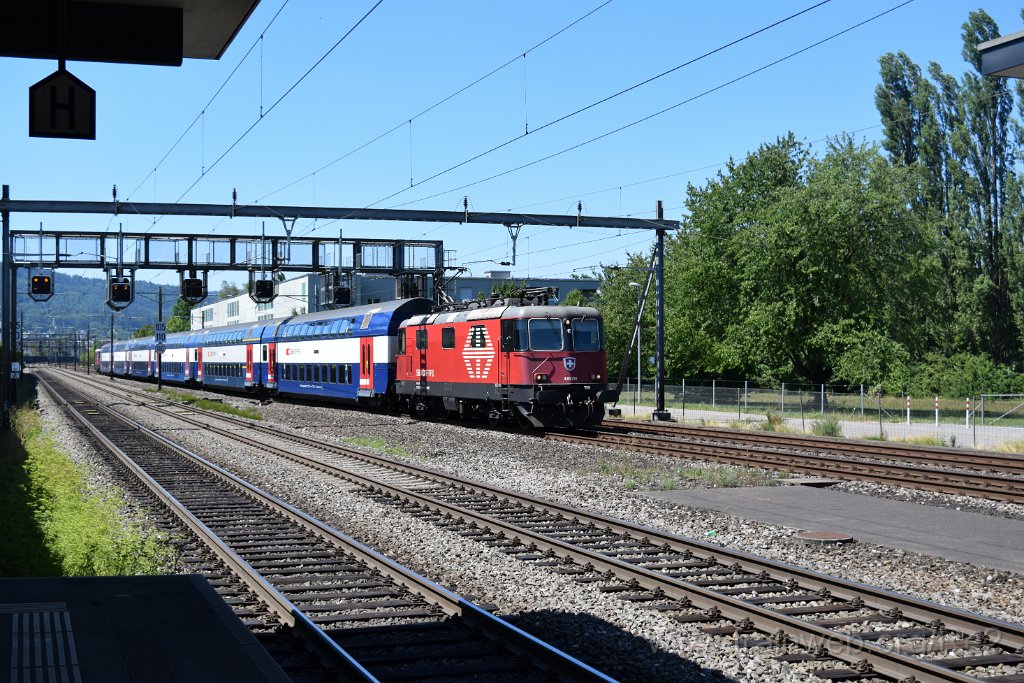 8140-0022-090822.jpg - SBB-CFF Re 420.226-3 (Re 91 85 4 420 226-3 CH-SBB) + SBB-CFF Re 420.222-2 (Re 91 85 4 420 222-2 CH-SBB) / Glanzenberg 9.8.2022
