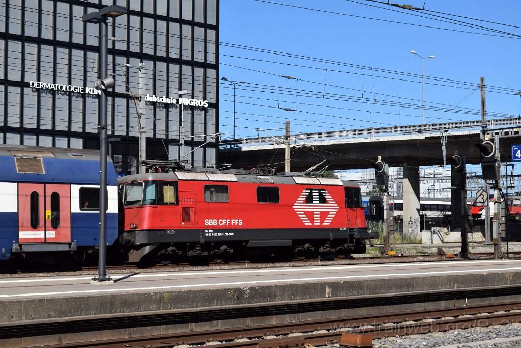 8716-0003-100823.jpg - SBB-CFF Re 420.226-3 (Re 91 85 4 420 226-3 CH-SBB) / Zürich-Altstetten 10.8.2023