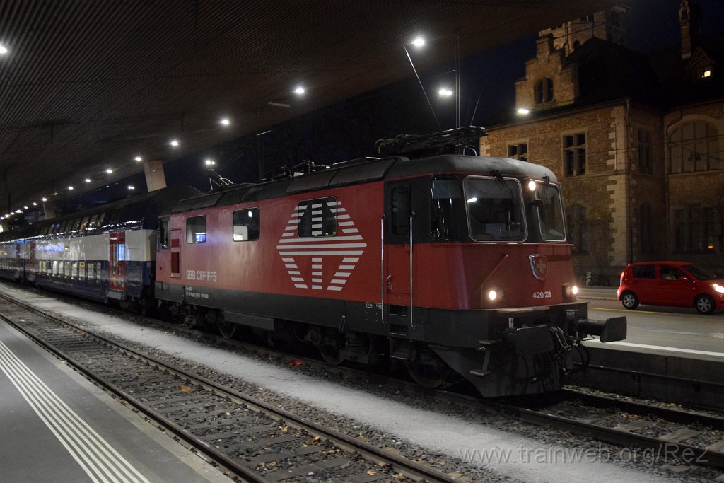 8906-0016-191223.jpg - SBB-CFF Re 420.226-3 (Re 91 85 4 420 226-3 CH-SBB) / Zürich HB 19.12.2023