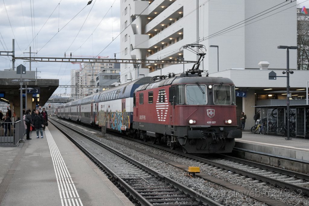 8937-0004-260124.jpg - SBB-CFF Re 420.227-1 (Re 91 85 4 420 227-1 CH-SBB) / Zürich-Altstetten 26.1.2024