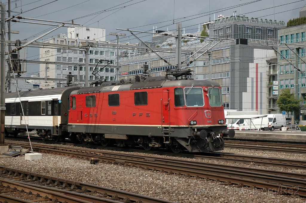 1938-0045-220710.jpg - SBB-CFF Re 4/4'' 11229 / Aarau 22.7.2010